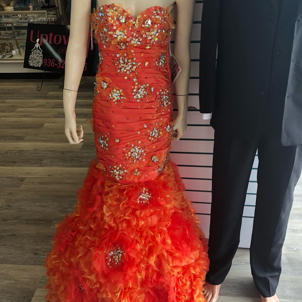 Mary’s Prom Dress